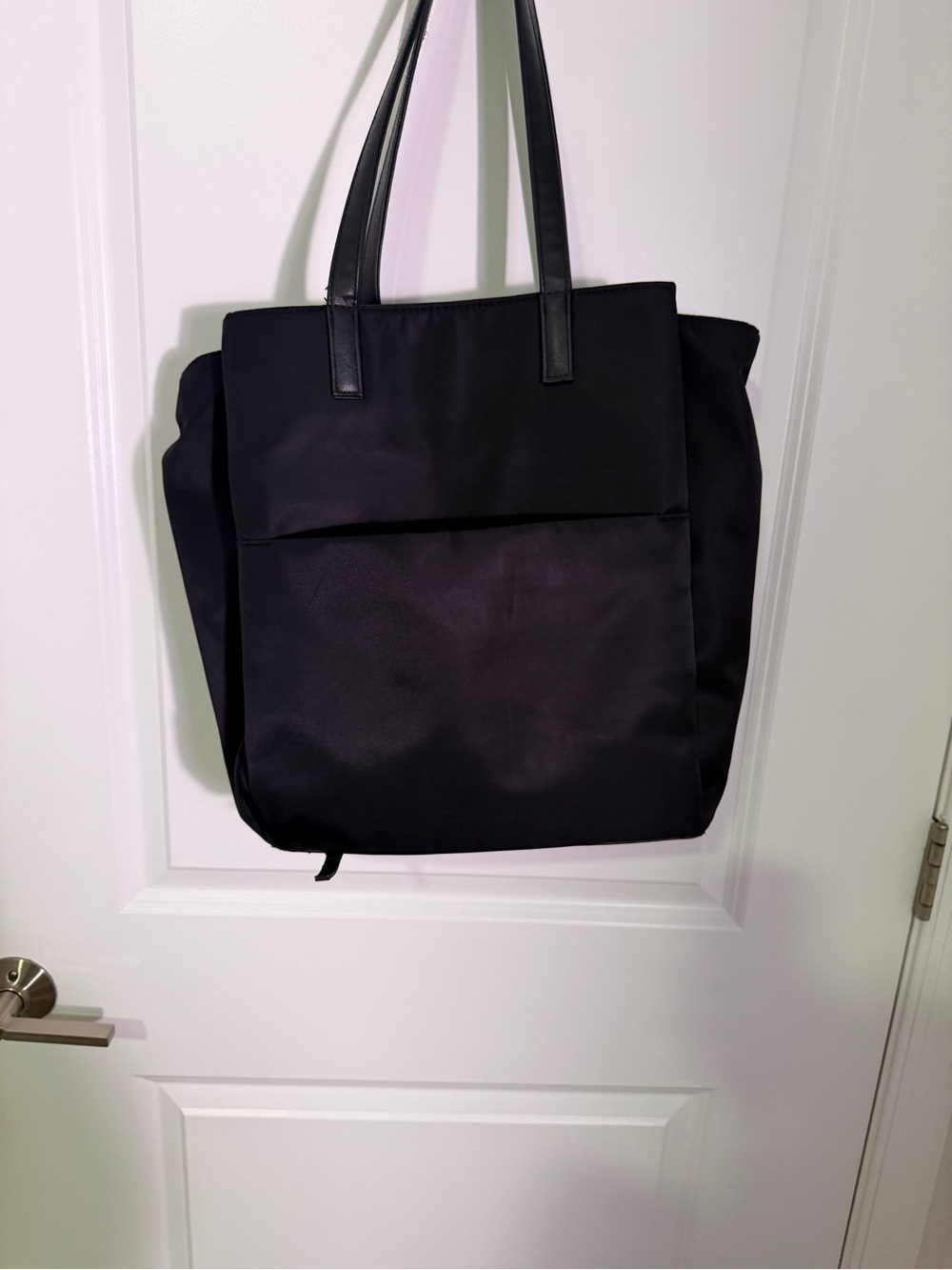 Beis travel bag  “The Commuter Tote” - Picture 2 of 6